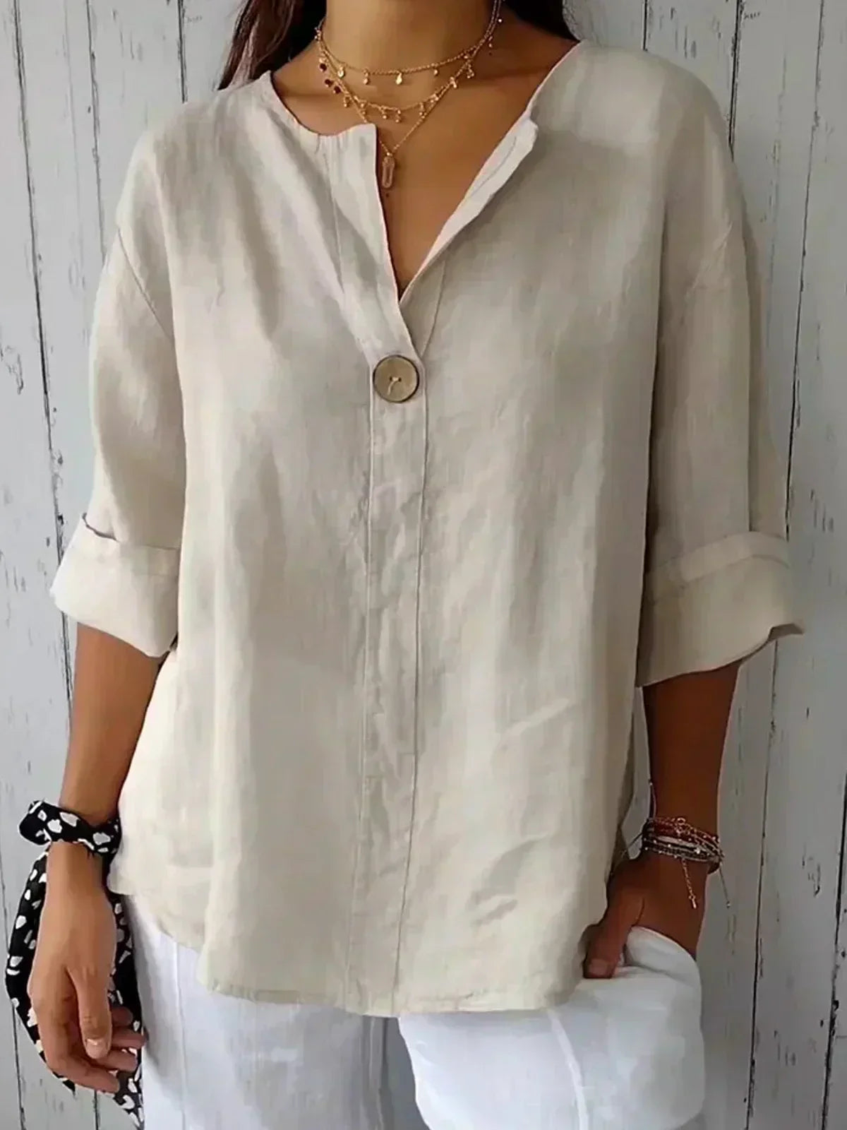 NAOMI | ELEGANT V-NECK BLOUSE WITH REFINED DRAPE