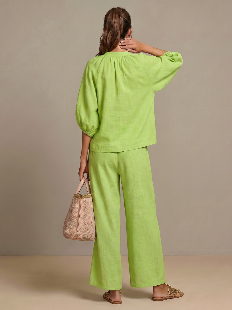 IRIS | FLATTERING ZIP-FRONT BLOUSON SET WITH FLOWING WIDE LEG