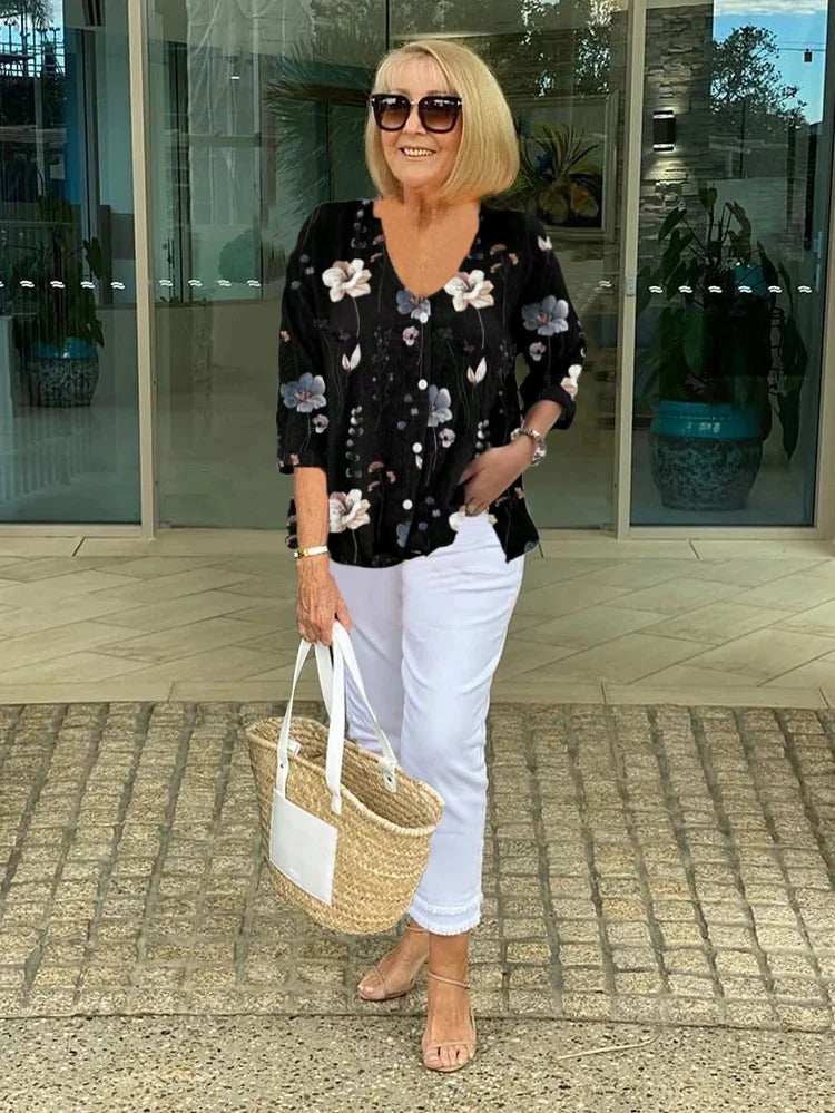TILLY | FLOWING FLORAL BLOUSE WITH FLATTERING DRAPE
