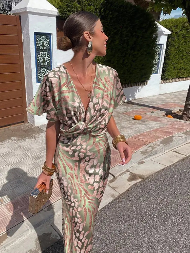 WILLOW | FLOWING MIDI DRESS WITH ELEGANT TUMMY COVERAGE