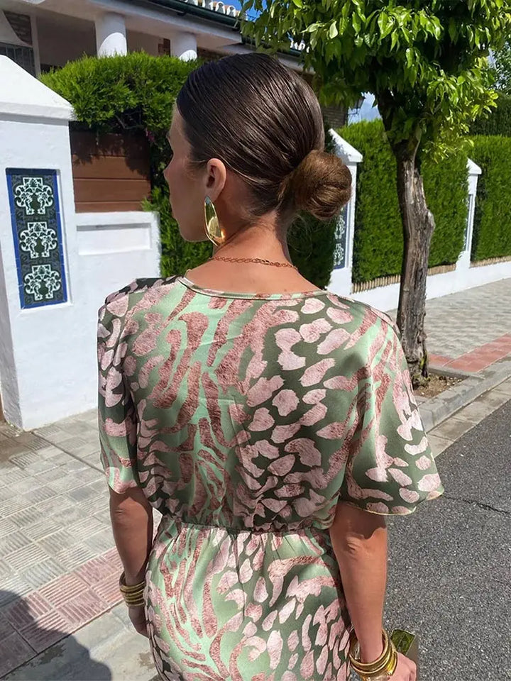 WILLOW | FLOWING MIDI DRESS WITH ELEGANT TUMMY COVERAGE