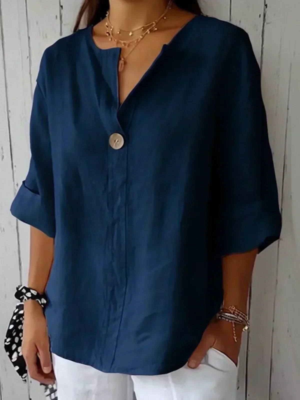NAOMI | ELEGANT V-NECK BLOUSE WITH REFINED DRAPE